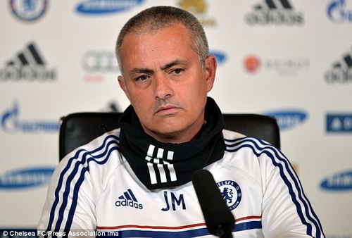 Mourinho mạnh miệng gây hấn với Barca