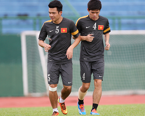 Tiền vệ Hoàng Thịnh nguy cơ lỡ hẹn SEA Games