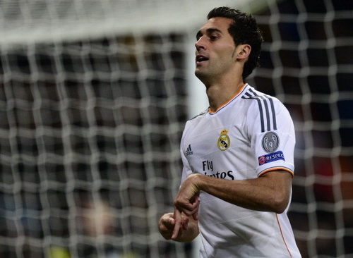 Arsenal nhăm nhe Arbeloa