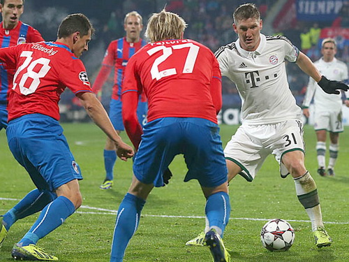 Bayern Munich giành vé sớm: Chiến thắng nhỏ, nỗi lo lớn