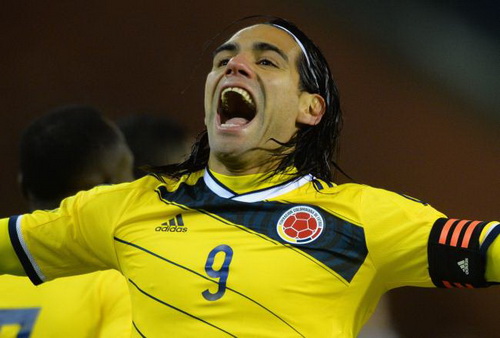 Jose Mourinho muốn “thay máu” hàng tiền đạo: 140 triệu bảng cho Cavani và Falcao