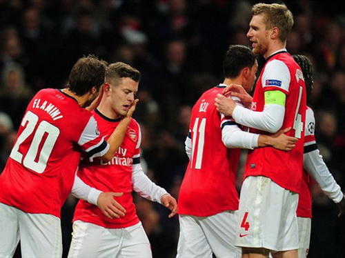 Arsenal nhọc nhằn thắng ... đậm chủ nhà Cardiff