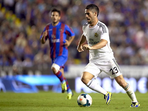 Isco bị trừng phạt vì… ăn nhiều?