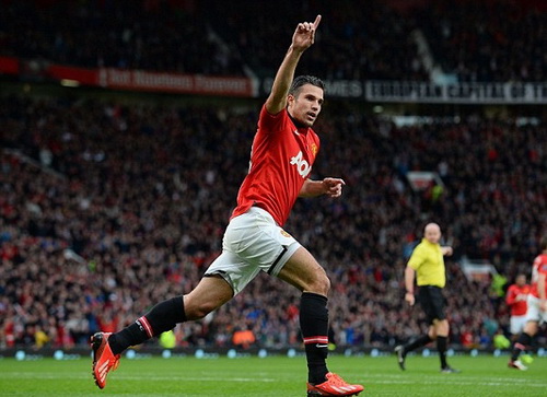 Carrick và Van Persie tái phát chấn thương cùng một lúc, Vidic chưa hẹn ngày trở lại