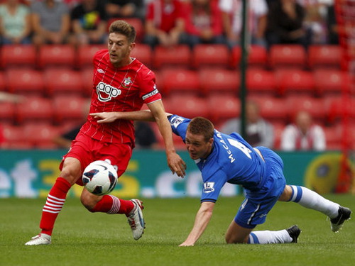 Bản tin Bongda24h chiều 27/3: Chelsea nhảy bổ vào giành giật Lallana với M.U