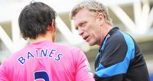 David Moyes nên quên Leighton Baines đi
