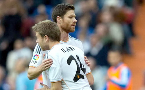 Real Madrid: Có Alonso mới, sắp mất 'Alonso xịn