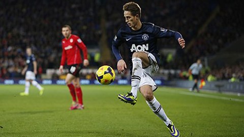 Mark Hughes chỉ trích kịch sỹ Januzaj