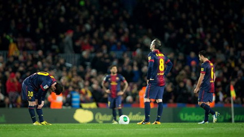 Barca thua 2 trận sống còn: Sự tàn lụi của một kỷ nguyên?