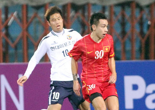 Đội tuyển Việt Nam dưới thời HLV Hoàng Văn Phúc: Dấu ấn cầu thủ Việt kiều