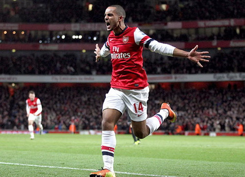 Arsenal cần Theo Walcott trưởng thành