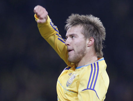 Jose Mourinho cử người theo dõi “Shevchenko đệ nhị”