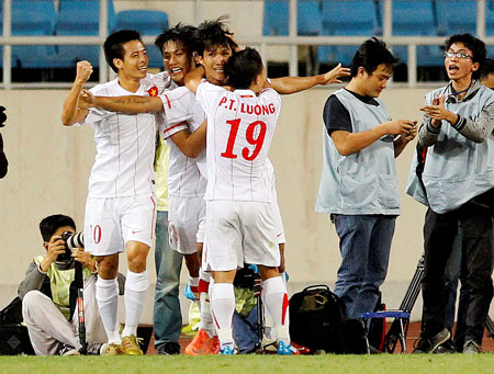 Đội tuyển Việt Nam: Ngẩng cao đầu sau thất bại