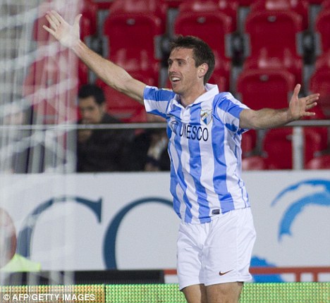 Atletico Madrid nhắm Nacho Monreal thay Filipe Luis