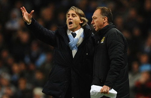 Roberto Mancini hèn khi đổ hết lỗi cho học trò!