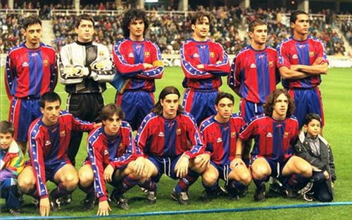 Ngày Xavi ra mắt Barca: Tito là đối thủ, Mou là người một nhà