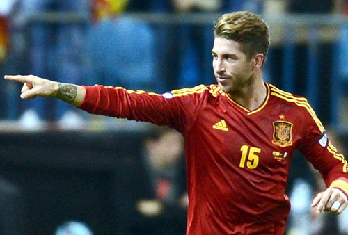 ĐT Tây Ban Nha: Có Ramos, ai nhớ Puyol?