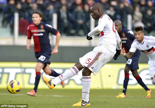 Chievo - Milan: Gặp Balotelli, cứ penalty là... đi!