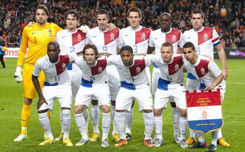 2h30 ngày 23/3, Hà Lan - Estonia: Nối dài chiến thắng