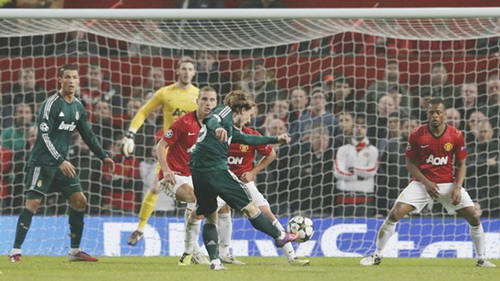 Sao Real đồng loạt lên tiếng: Đừng đổ lỗi cho trọng tài