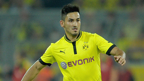 Real nhắm Gundogan thay thế Xabi Alonso