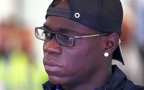 Balotelli tiếp tục lên án nạn phân biệt chủng tộc