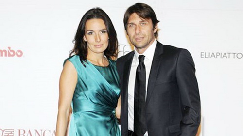 Antonio Conte đã là “trai có vợ”!