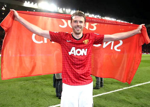 Carrick chào đón sự góp mặt của Fellaini ở Man Utd