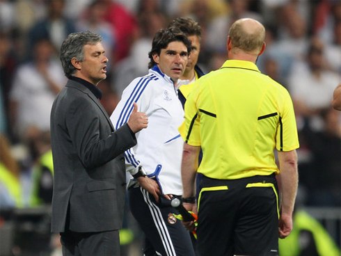 Mourinho và Real thắng canh bạc tẩy thẻ
