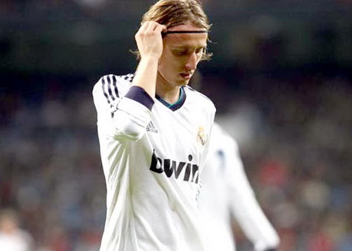 Modric và Fellaini cùng bày tỏ nguyện vọng muốn chuyển tới Man Utd