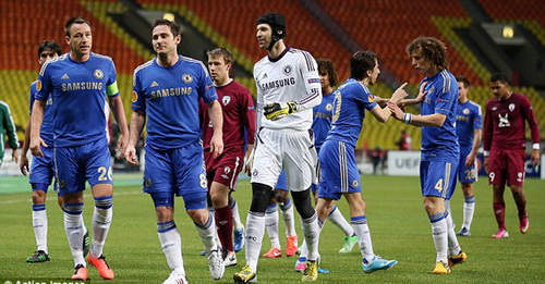 Chuyện nhà Chelsea: Trò cãi nhau, thầy ... vỗ tay