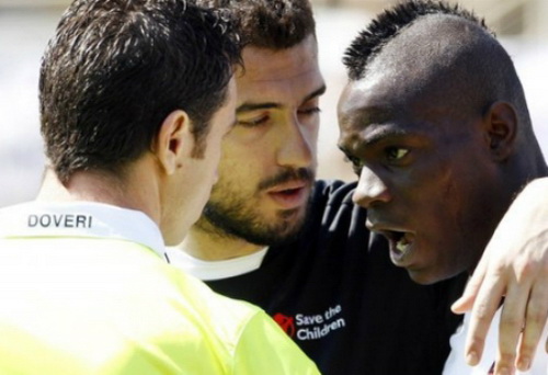 Sốc cho Milan: Balotelli bị treo giò 3 trận