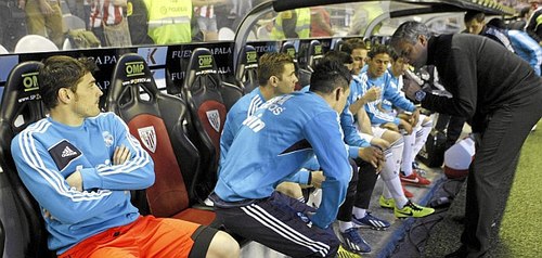 Casillas - Mourinho, đại dương xa cách