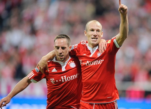 Để trở thành số 1 thế giới, Bayern phải ăn 3