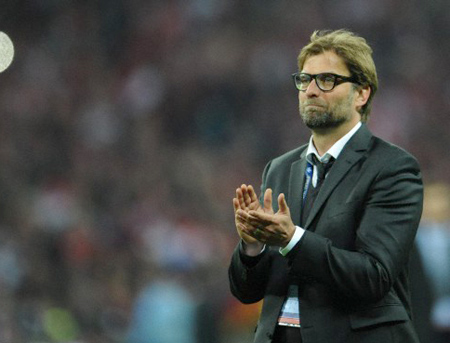 HLV Jurgen Klopp hân hoan sau chiến thắng trước Napoli