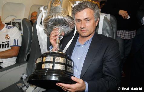 Jose Mourinho - người hùng đấu chung kết Cup quốc gia