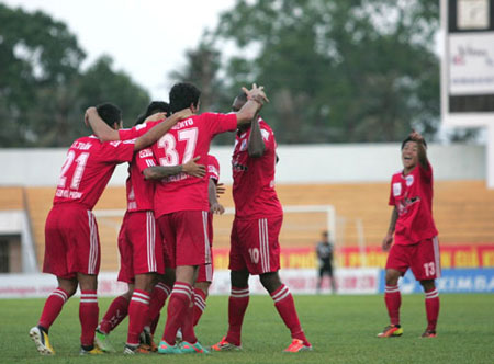 Hà Nội T&T lội ngược dòng đánh bại Hải Phòng