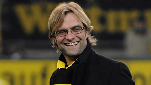 Kế vị Sir Alex: Ai xứng đáng hơn Jose Mourinho?