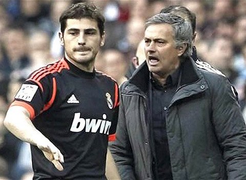 Ramos bất ngờ hòa giải Mourinho và Casillas