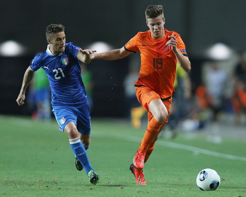 M.U & Chelsea tranh giành sao trẻ Hà Lan