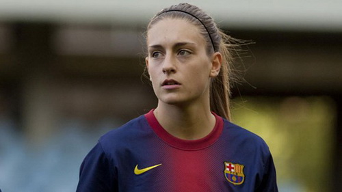 Nữ cầu thủ của Barca ghi bàn như Zidane