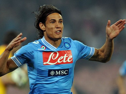 Cavani cảm thấy khó chịu bởi các tin đồn