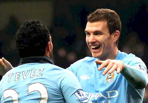 Pellegrini và bài toán hàng công Man City: Chưa mua được, chớ vội bán