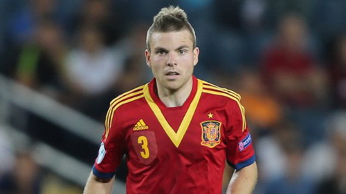 Sao trẻ Tây Ban Nha đi bóng qua 4 cầu thủ Đức