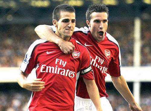 Nếu trở về Anh, Fabregas nên chọn M.U!