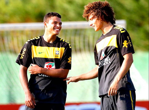 Barca cử người sang Brazil xem David Luiz và Thiago Silva