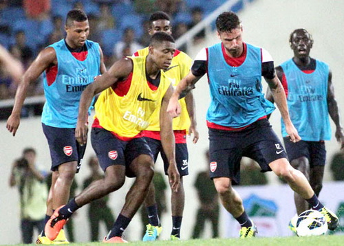 ĐT Việt Nam - Arsenal: Cơ hội tiếp cận tiki-taka