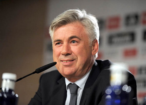Xong tuyến giữa, Ancelotti đi tìm số 9 cho Real