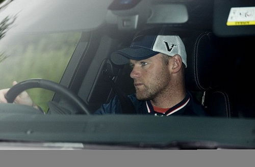 Thủ quân Vidic muốn Rooney ở lại và trở thành một huyền thoại