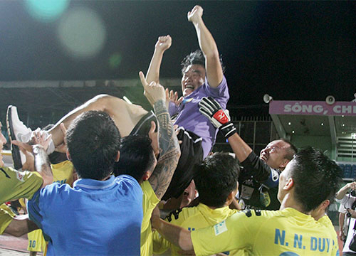 Hà Nội T&T được thưởng 10 tỷ đồng cho ngôi vô địch V-League